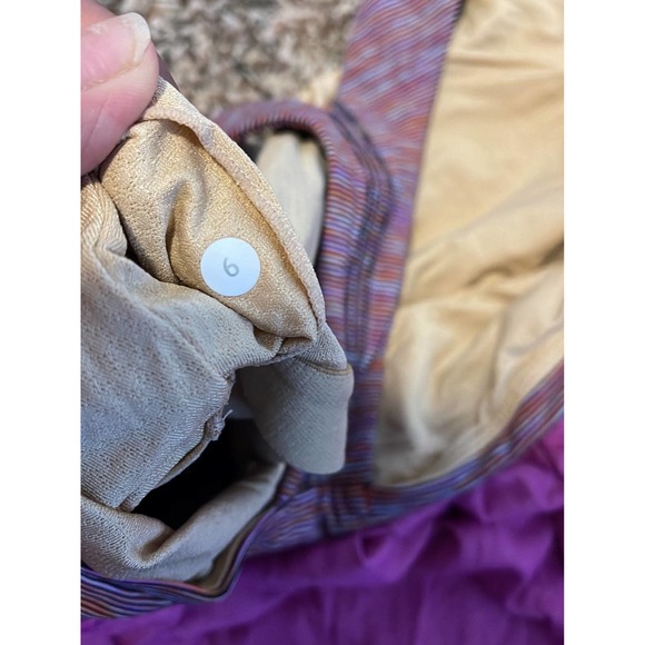 Lululemon top - Picture 3 of 3